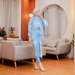 Renna Oneset Kondangan Bridesmaid Setelan Blouse dan Rok Lilit Satin Silk Velvet Polos Kombinasi Outer Tille Organza Full Payet Lamaran Tunangan Wisuda Kekinian