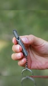 High-frequency Whistle Keychain Aluminum Alloy Outdoor Bird Parrot Training Whistle 1Pc