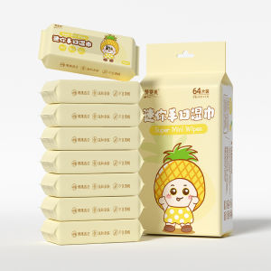 Portable Mini Wet Wipes 8 Packs Ultra Mini Disposable Wet Tissue Cleaning Small Pack Hand Face Towel Travel Wet Wipes 迷你湿纸巾