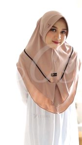 Ready!!Bergo Dewasa Celfa Jilbab instan Premium Murah by Yessana