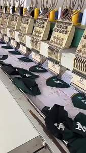 2025 ขายตรงใหม่ NY หมวกเบสบอลอเมริกันขอบแบน LA หมวกกันแดดปักลายปรับได้แบบกลับด้าน