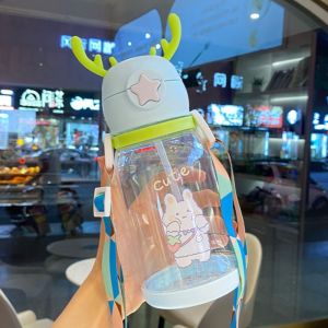 Bình nước có vòi chống đổ Bình Nước 600ml Tuần Lộc Sừng Hươu Có Dây Đeo(Nhựa) dành cho bé đi học du lịch tramanhshop