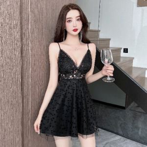 Ưu Đãi Đặc Biệt: Đầm Nữ Cổ V Sâu Gợi Cảm Phối Ren Lưới Dáng Xòe Hở Lưng Dáng A-Line Dáng Ôm Mã kk6
