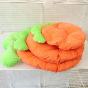 OUTOPEN Cartoon Carrot Shaped Rabbit Mat Breathable Soft Pet Sleeping Pad Cute Warm Rabbit Nest All Seasons