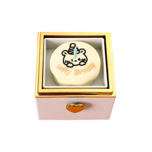【ทุกวันเป็นเซอร์ไพรส์】กล่องเครื่องประดับหมุนได้รูปหมีจุดเทียน กล่องแหวนหมุนพร้อมเทียนหอมอโรมา ของขวัญวันวาเลนไทน์ ของขวัญวันเกิดแฟนสาว