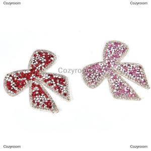 [COD] Cozyroom แผ่นปะเย็บปักลายโบว์พลอยเทียมแบบรีดติดคริสตัลสำหรับกางเกงยีนส์