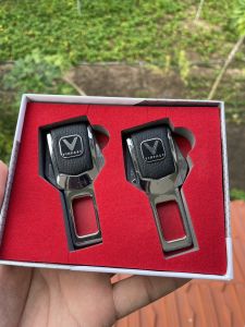 Chốt Cài Dây Đai An Toàn Cho Xe VINFAST VF8 chất liệu Cao Cấp Hợp Kim sáng bóng