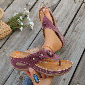 [Free Shipping] Plus-Size WomenS Flip-Flops 2026 New Fashion Floral Wedge Sandals Retro Style Sizes 36-45