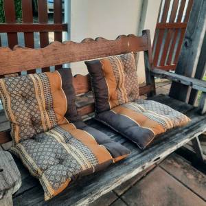 เบาะรองนั่งลายผ้าไทย