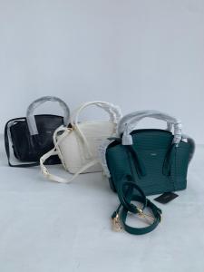 Tas Wanita Desain Trendy: Tas Branded CNK Quilted Chain