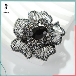 ส่วนลด 10 บาท สำหรับการซื้อ 1 ชิ้น เข็มกลัดพลอยเทียมลายดอกไม้แนววินเทจสำหรับผู้หญิงเสื้อโค้ทเครื่องประดับของขวัญเครื่องประดับ