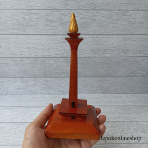 Miniatur Monas Kayu Hiasan Ruangan Rumah Koleksi Pajangan Kamar Anak Laki Cowok Dekorasi Meja Rak Dinding Souvenir Oleh oleh khas Jakarta Hadiah Kado Unik