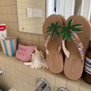 Free Shipping Unique Beach-Style Flip-Flops With Coconut Tree Designs Perfect For Summer Vacations WomenS Outdoor Sandals Handmade Thick-Soled Sandals