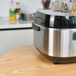 Small Rice Cooker Electric Cooker  Rice And Porridge Cooker  Electric Rice Cooker With Steamer Low Sugar Rice Cooker Rice Soup Separation Stainless Steel 0 Coating 电饭煲