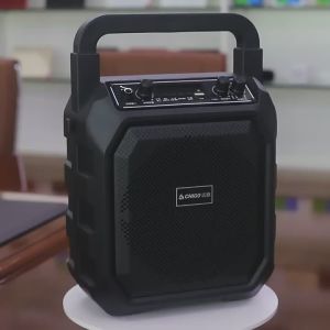 ลำโพงพกพาแบบพกพาสำหรับงานเต้นรำสี่เหลี่ยมกลางแจ้งใช้ในครัวเรือน K เพลงพร้อมไมโครโฟนการ์ดบลูทูธไร้สาย