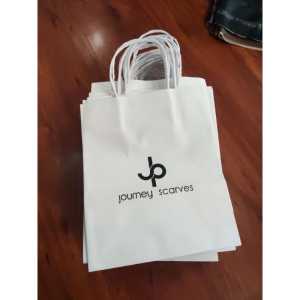 HARD BOX DAN PAPEG BAG HIJAB JOURNEY DEENAY MANDJA EXLUSIVE HAMPERS