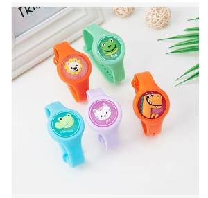 Luminous Mosquito Repellent Bracelet Lightweight Silicone Mosquito Repellent Watch For Kids Wearable Anti Mosquito