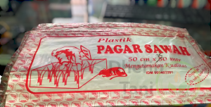 Plastik Pagar Sawah tipis || tinggi 50 cm x lebar 25 meter