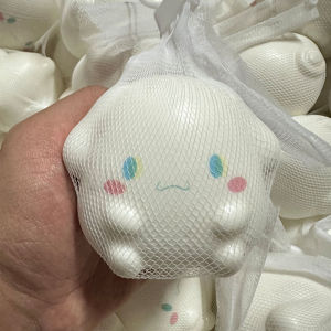 🔥IVY Sanrio Melody Stress Relief Toys Kuromi Cartoon Stress Relief Ornaments Stress Relief Anime Cartoon Childrens Hand-Pinched Toys Healing Gifts