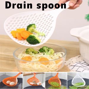 Kitchen Multi-function Heat-resistant Filter Spoon Anti-scalding Fried Food Net Large Spoon Filter Random Color