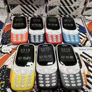Nokia 3310โทรศัพท์มือถือ2.4 GSM แบบไม่สมาร์ทโฟน2G กระดานทำให้ตรง Nokia ปุ่มฟังก์ชั่นผู้สูงอายุโทรศัพท์มือถือการ์ดคู่