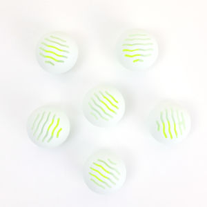 Japan Deodorizer Sneaker Perfume Balls for Shoes Gym Bag Locker Shoe Cabinet Toilet Sterilization Deodorization