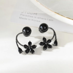 Lovelylife🔥 S925 Anting Mutiara Bunga Hitam Jahitan Perak Anting Pribadi Mode Kelas Atas