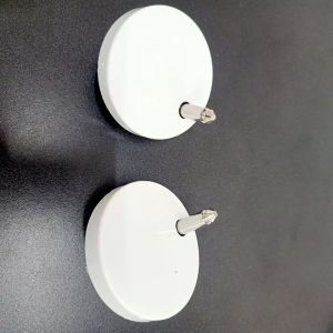 1 bộ chốt cố định nắp bồn cầu liền khối