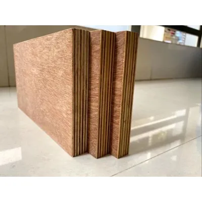 PLYWOOD MARINE BROWN (18mm)