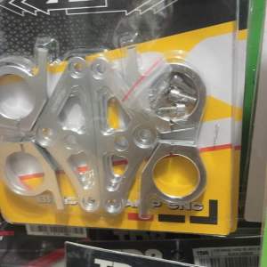 Breket Lampu CNC MOS & Kupingan Lampu CB100 Universal AS 31 33