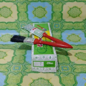 Kuas Tangan Eterna 620 Bulu Hitam Gagang Merah PVC (1LUSIN)