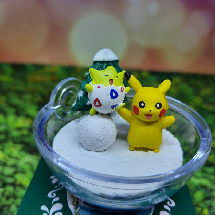 Action Figure Pokemon Terrarium Edition Pikachu Togepi