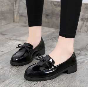 Sepatu Docmart Wanita / Sepatu Sneakers Wanita / Sepatu Sneakers Fashion Wanita / Sepatu Wanita Terlaris / Bisa Bayar Di Tempat (COD)