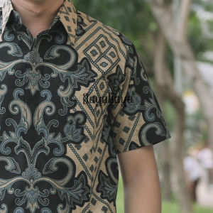 Jayabaya Batik Abram Kemeja Katun Pria Lengan Pendek