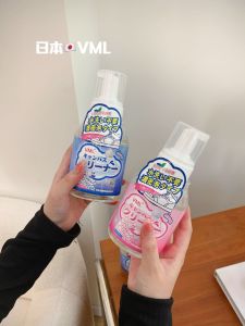 Chai Xịt Bọt Lau Giày Thần Thánh Xuất Nhật Dung Tích 300ml