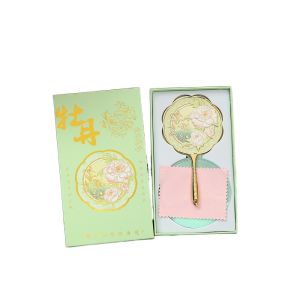 Y2K2 วินเทจ กระจกโลหะสไตล์จีน ดอกโบตั๋น แบบพกพาได้ ดอกไม้กระจกมือถือ น่ารักน่ารักๆ ละเอียดอ่อนและละเอียดอ่อน กระจกโต๊ะเครื่องแป้ง สำหรับผู้หญิง