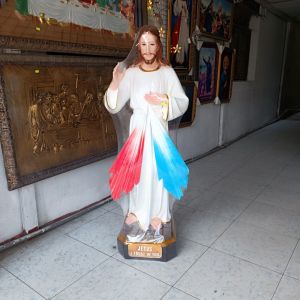 Tượng Chúa thương xót cao 100Cm  dát vàng viền áo sang trọng chất liệu nhựa composite để được ngoài trời để ban công hoặc bên hiên nhà...