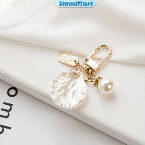 Item Cute Pearl Shell Keychain For Girl Creative Small Gifts Ins Metal Jewelry Pearl Pendant Ladies Fashion Accessories