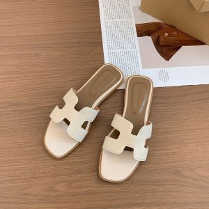 2026 New Versatile Non-Slip Simple Flat Fashion Beach Sandals For Women For Summer Outdoor Wear