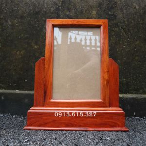 Khung ảnh 1 hình thờ gia tiên đơn gỗ hương cỡ 21x31 và 25x35