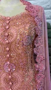 Set Kebaya Pesta Nude: Keindahan & Elegan