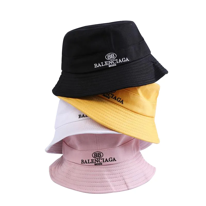 Balenciaga bucket outlet hat