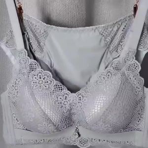 Small bust push-up summer bra for women thick style side breast support anti-sagging bra new popular model wireless bra wholesale