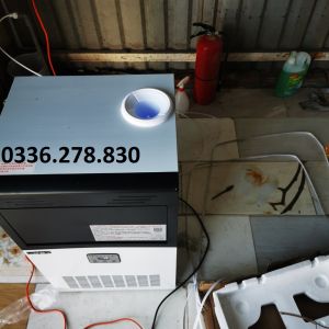 Máy làm đá viên 130kg thương hiệu Frestec. Sản xuất theo công nghệ Nhật Bản. Khay đá 96 viên. Bảo hành 12 tháng