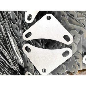 Ke góc kệ 50 cái -pas góc kệ sắt v lỗ đa năng Kệ sắt V lỗ Sắt V lỗ