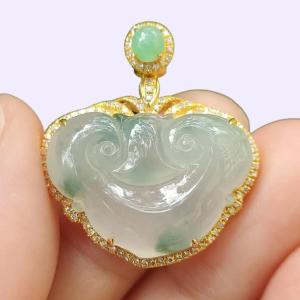 New Arrival in Singapore Premium High Quality Natural Type A Jadeite Jade 18k Gold Pendant crafted as Ruyi certificate weighs 5.51 grams measurement 27.1 * 24.6 * 7.3 mm (18kp74)