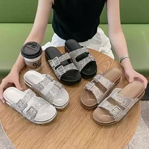 [Free Shipping] WomenS Thick-Soled Rhinestone Flip-Flops New Summer Style Retro Design Fashionable And Versatile Non-Slip Soft-Soled Beach Sandals