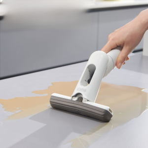 Hand-held water spray mop Desktop wipe easily Hands-free💖 washing Water-absorbing coffee table