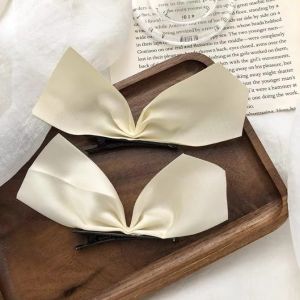 Jepit Jennie BLACKPINK Hair Peace Jepit Rambut Wanita Model Bowknot Gaya Korea Import