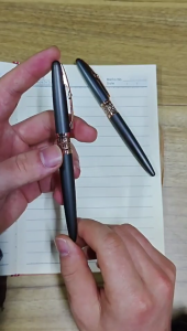 Metal Signature Pen Caligraphy Pen 0.5mm Fountain Pen Ink Pen Smooth Writing Pen School Supplies for Women Man